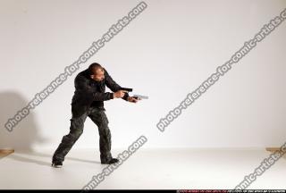 smax-streetfighter-running-shooting-dual-guns2