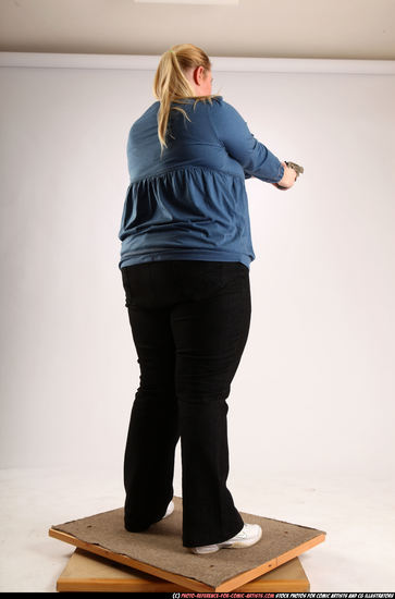 Woman Adult Chubby White Fighting with gun Standing poses Casual