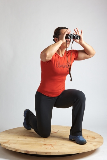 Woman Adult Average White Neutral Kneeling poses Casual