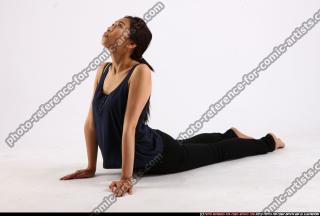 naomi-yoga-pose3