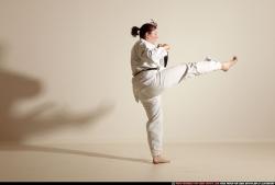 michelle-smax-air-front-kick