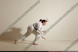 2012 03 MICHELLE SMAX KARATE POSE 11 022