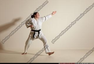 2012 03 MICHELLE SMAX KARATE POSE 11 075