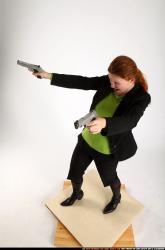 nadiya-dual-pistols-pose3