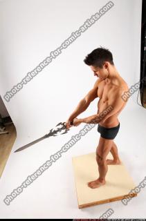 2014 01 ROLAND SWORD POSE1 02 A