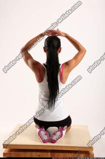 2014 06 KATERINE YOGA POSE1 04 B