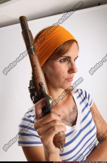 2014 08 AMY PIRATE FLINTLOCK SWORD GUARDING POSE 08