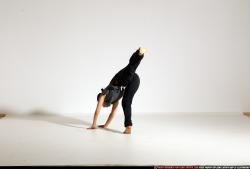 smax-angelica-dance-small-handstand