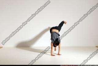 2014 11 SMAX ANGELICA DANCE SMALL HANDSTAND 160