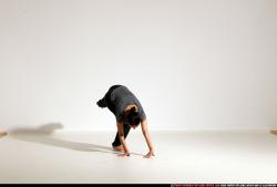 smax-angelica-dance-small-handstand