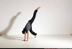 smax-angelica-dance-small-handstand