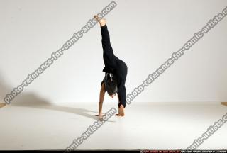 2014 11 SMAX ANGELICA DANCE SMALL HANDSTAND 42