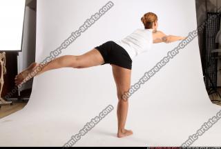 2014 12 AMY YOGA POSE4 05 B