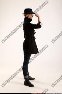 2015 02 RACHEL HAT POSE1 06