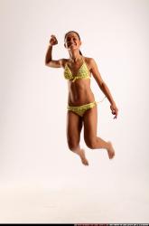 katerinerine-bikini-voleyball-pose4