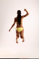 katerinerine-bikini-voleyball-pose4