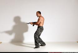 smax-streetfighter-shooting-ak47