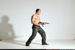 smax-streetfighter-shooting-ak47