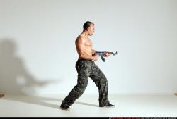 smax-streetfighter-shooting-ak47