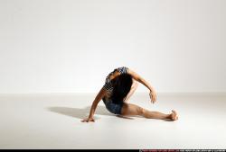 smax-angelica-yoga-camatkarasana-pose