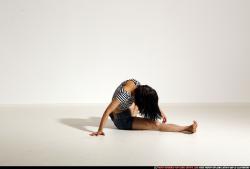 smax-angelica-yoga-camatkarasana-pose