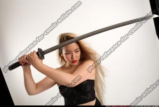 2016 09 KAYA KATANA POSE3 09