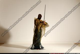 smax-eduardo-fantasy-shawl-sword-pose1-slash