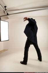 jerry-tommygun-pose2-shooting