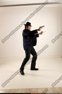 jerry-pistols-shooting