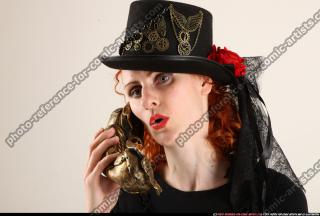 2017 07 VICTORIA STEAMPUNK PHONE POSE2 13